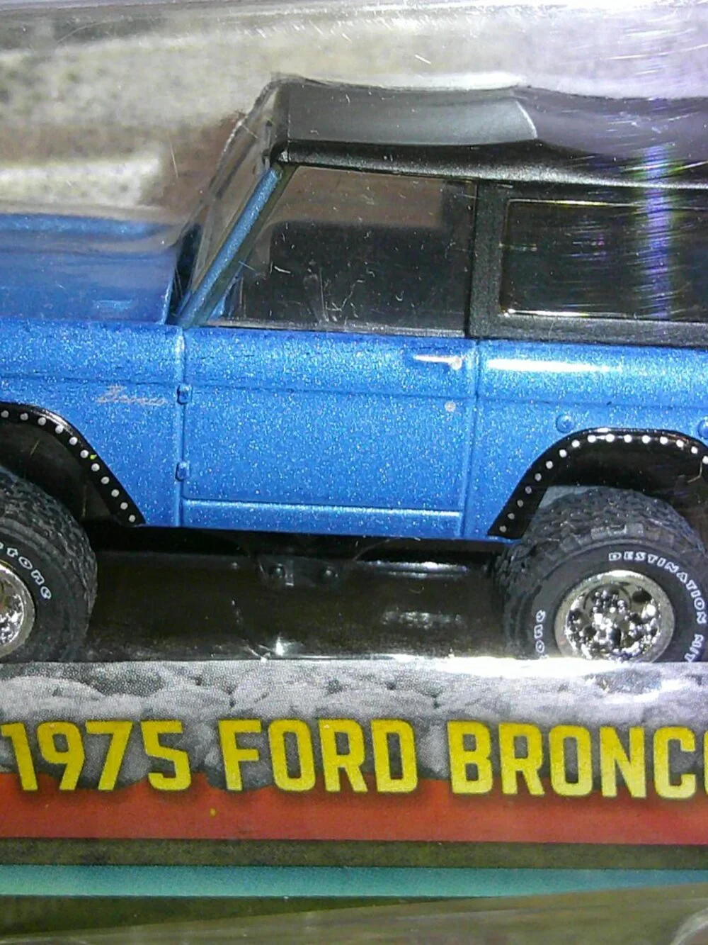1:64 Greenlight All-Terrain Series 2 Blue 1975 Ford Bronco New in Package Mint